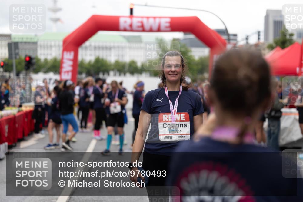 14.06.2026 - REWE Women's Run Michael Strokosch http://msf.ph/oto/9780493 14.06.2026 09:58:43 Laufen 7, 12 meine-sportfotos.de