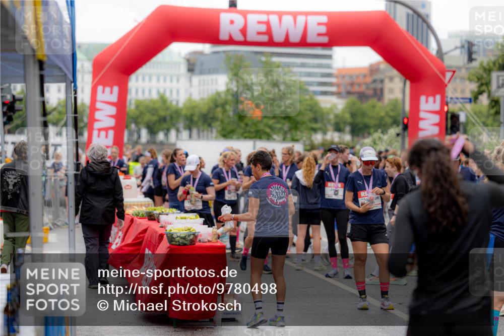 14.06.2026 - REWE Women's Run Michael Strokosch http://msf.ph/oto/9780498 14.06.2026 09:58:58 Laufen 124 meine-sportfotos.de