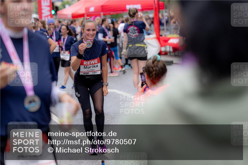 14.06.2026 - REWE Women's Run Michael Strokosch http://msf.ph/oto/9780507 14.06.2026 09:59:30 Laufen 10184 meine-sportfotos.de