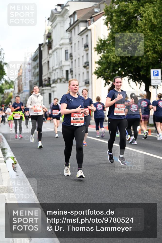 14.06.2026 - REWE Women's Run Dr. Thomas Lammeyer http://msf.ph/oto/9780524 14.06.2026 10:49:13 Laufen 5886, 7, 5553, 7 meine-sportfotos.de