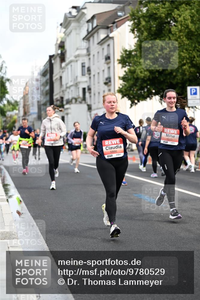 14.06.2026 - REWE Women's Run Dr. Thomas Lammeyer http://msf.ph/oto/9780529 14.06.2026 10:49:13 Laufen 5886, 7, 5553, 57 meine-sportfotos.de