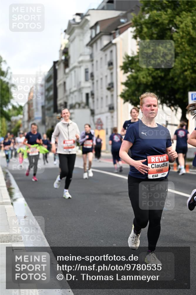14.06.2026 - REWE Women's Run Dr. Thomas Lammeyer http://msf.ph/oto/9780535 14.06.2026 10:49:14 Laufen 7, 5886 meine-sportfotos.de