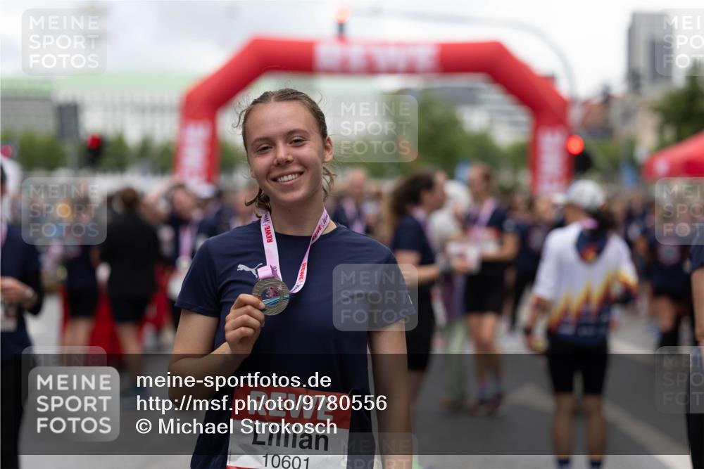 14.06.2026 - REWE Women's Run Michael Strokosch http://msf.ph/oto/9780556 14.06.2026 10:01:19 Laufen 10601 meine-sportfotos.de