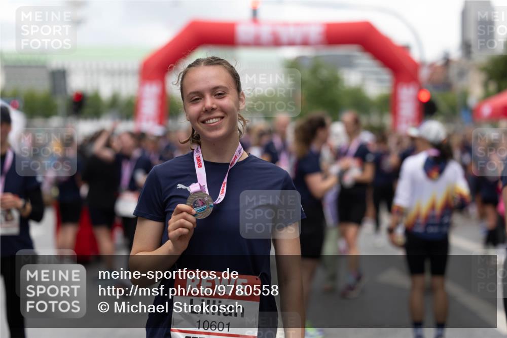 14.06.2026 - REWE Women's Run Michael Strokosch http://msf.ph/oto/9780558 14.06.2026 10:01:19 Laufen 10601 meine-sportfotos.de