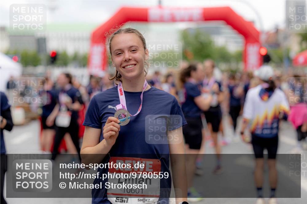 14.06.2026 - REWE Women's Run Michael Strokosch http://msf.ph/oto/9780559 14.06.2026 10:01:20 Laufen 10601, 57 meine-sportfotos.de