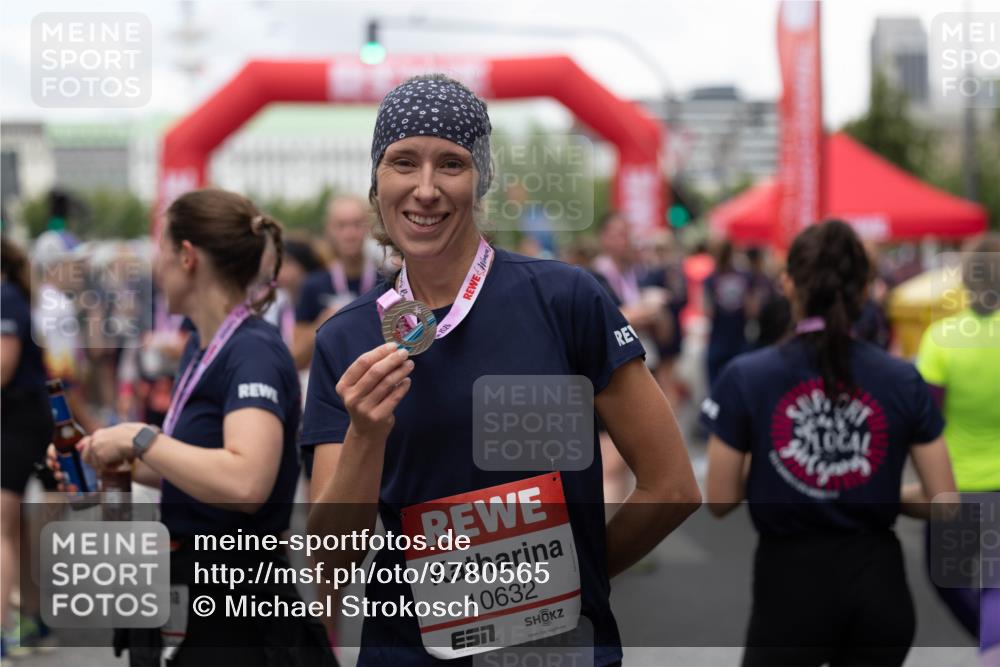 14.06.2026 - REWE Women's Run Michael Strokosch http://msf.ph/oto/9780565 14.06.2026 10:01:29 Laufen 10632 meine-sportfotos.de