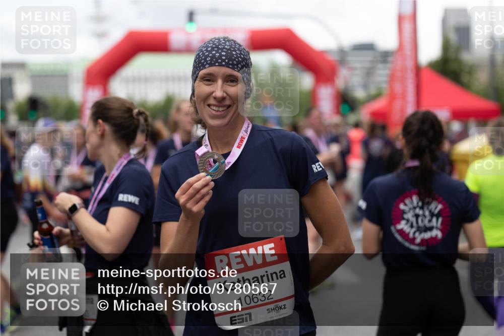 14.06.2026 - REWE Women's Run Michael Strokosch http://msf.ph/oto/9780567 14.06.2026 10:01:29 Laufen 10632, 7 meine-sportfotos.de