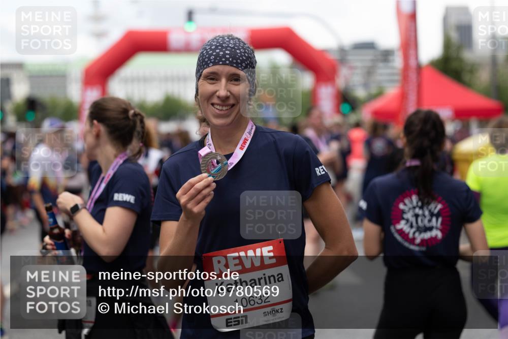 14.06.2026 - REWE Women's Run Michael Strokosch http://msf.ph/oto/9780569 14.06.2026 10:01:30 Laufen 10632 meine-sportfotos.de