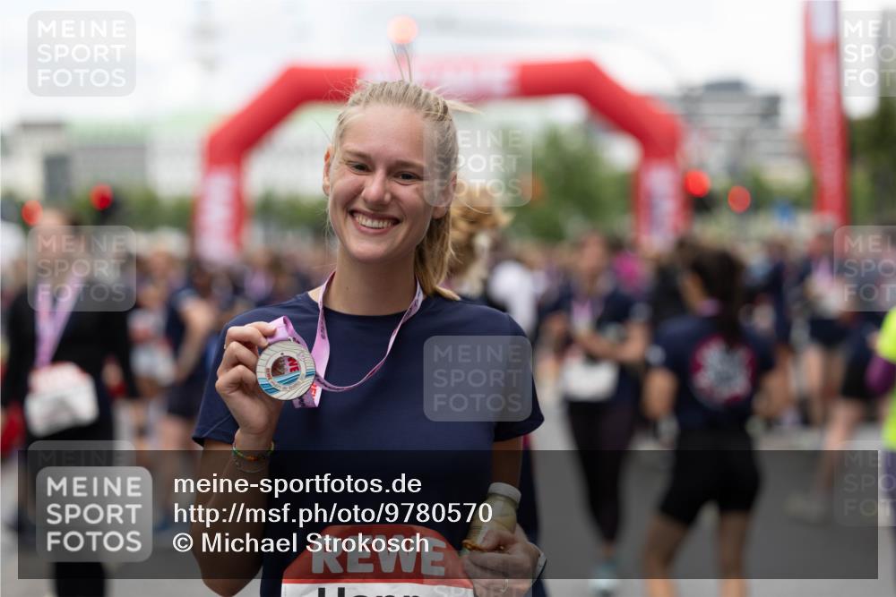 14.06.2026 - REWE Women's Run Michael Strokosch http://msf.ph/oto/9780570 14.06.2026 10:02:00 Laufen  meine-sportfotos.de