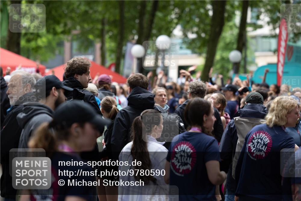14.06.2026 - REWE Women's Run Michael Strokosch http://msf.ph/oto/9780590 14.06.2026 10:05:19 Laufen  meine-sportfotos.de