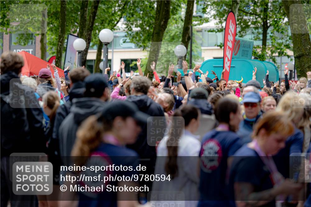 14.06.2026 - REWE Women's Run Michael Strokosch http://msf.ph/oto/9780594 14.06.2026 10:05:21 Laufen  meine-sportfotos.de