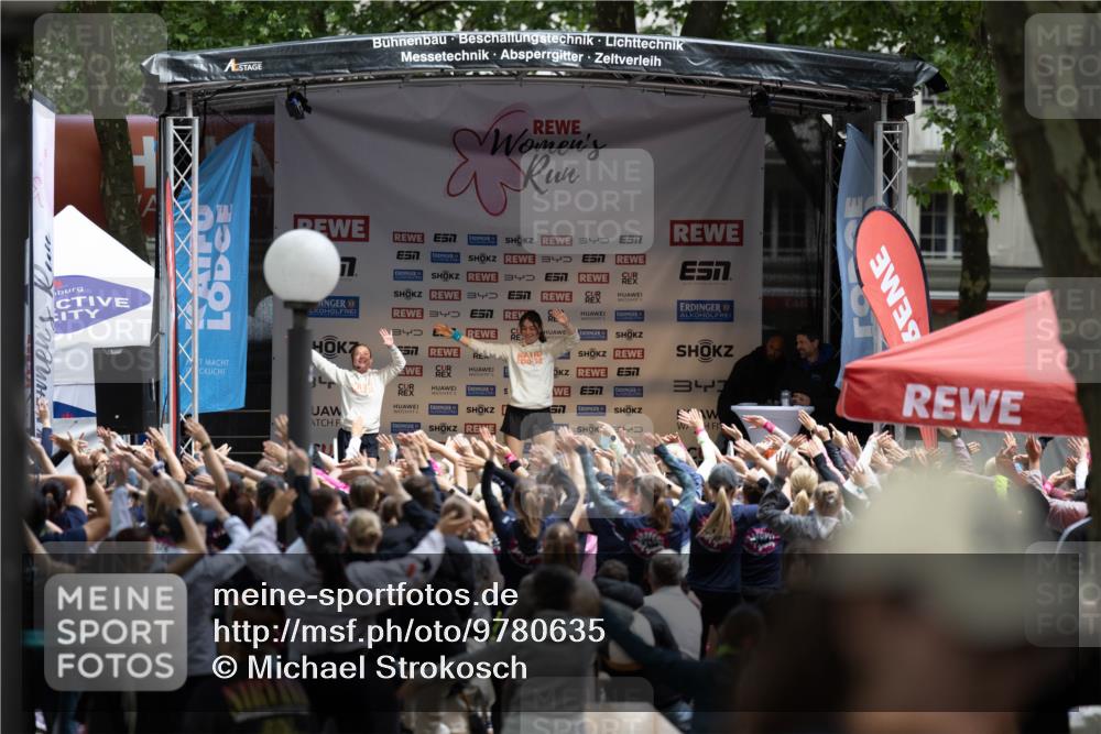 14.06.2026 - REWE Women's Run Michael Strokosch http://msf.ph/oto/9780635 14.06.2026 10:09:53 Laufen 57, 77, 3, 3, 3, 3, 51, 7, 7, 347 meine-sportfotos.de