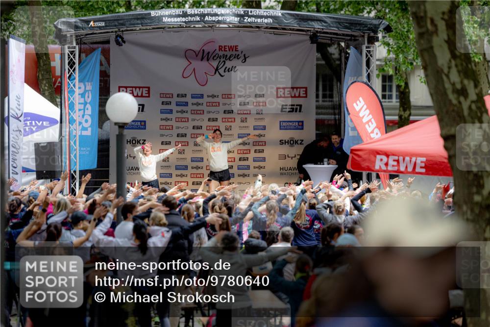 14.06.2026 - REWE Women's Run Michael Strokosch http://msf.ph/oto/9780640 14.06.2026 10:09:55 Laufen 7, 3, 34, 7, 345, 34, 7, 3, 57, 57, 7, 34, 3, 347 meine-sportfotos.de