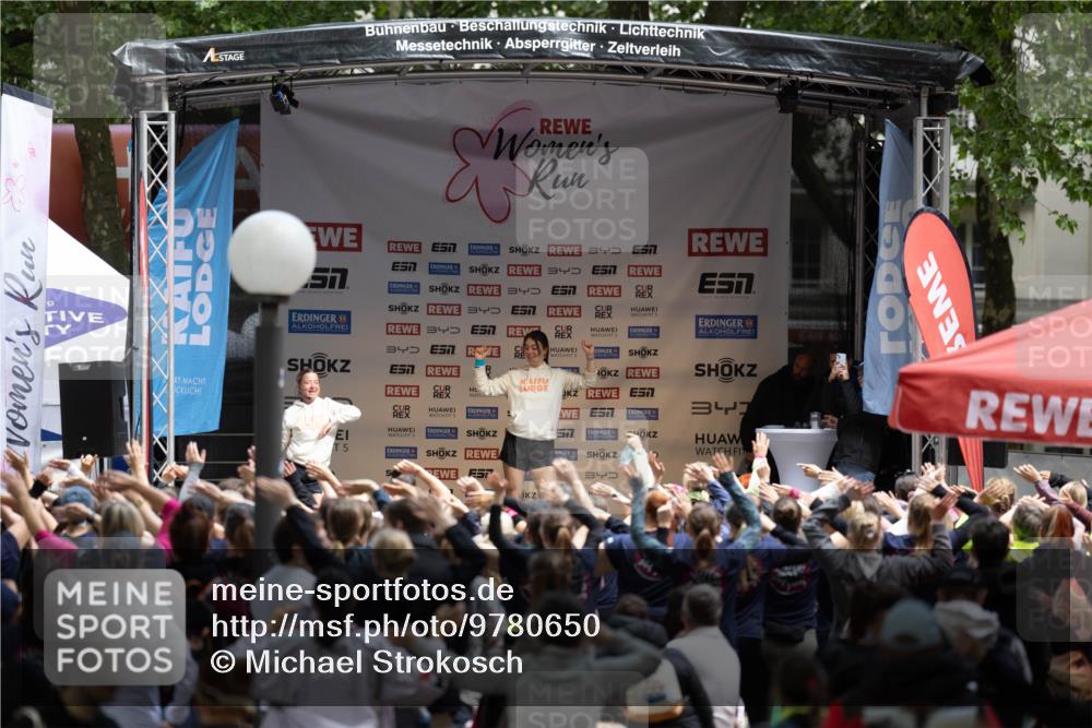 14.06.2026 - REWE Women's Run Michael Strokosch http://msf.ph/oto/9780650 14.06.2026 10:10:07 Laufen 57, 7, 3, 3, 4, 34, 5, 7, 5, 5, 57, 347, 17, 34 meine-sportfotos.de
