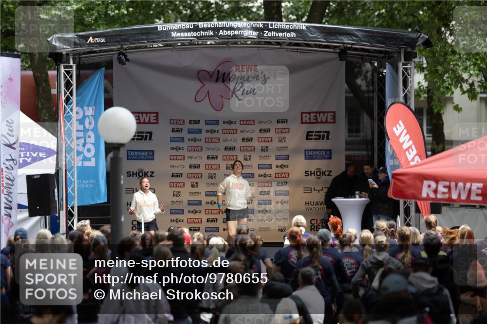 14.06.2026 - REWE Women's Run Michael Strokosch http://msf.ph/oto/9780655 14.06.2026 10:10:11 Laufen 57, 3, 57, 4, 34, 5, 5, 5, 4, 34, 5, 57, 347 meine-sportfotos.de
