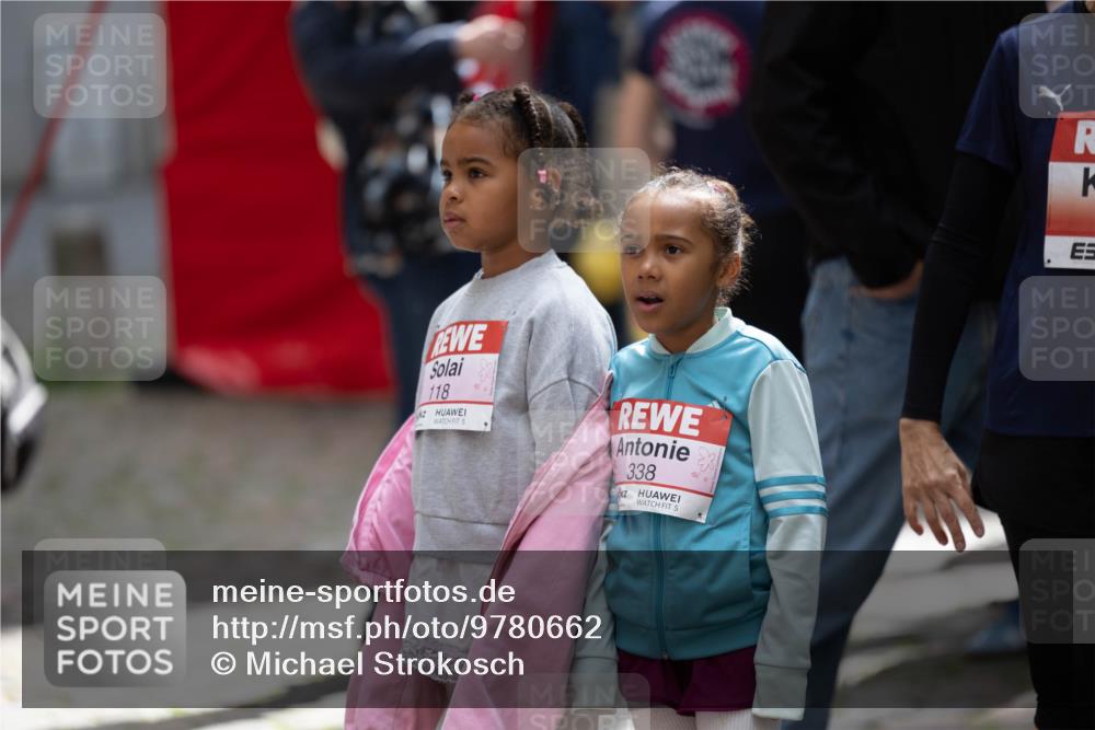 14.06.2026 - REWE Women's Run Michael Strokosch http://msf.ph/oto/9780662 14.06.2026 10:17:18 Laufen 118, 5, 338, 5 meine-sportfotos.de