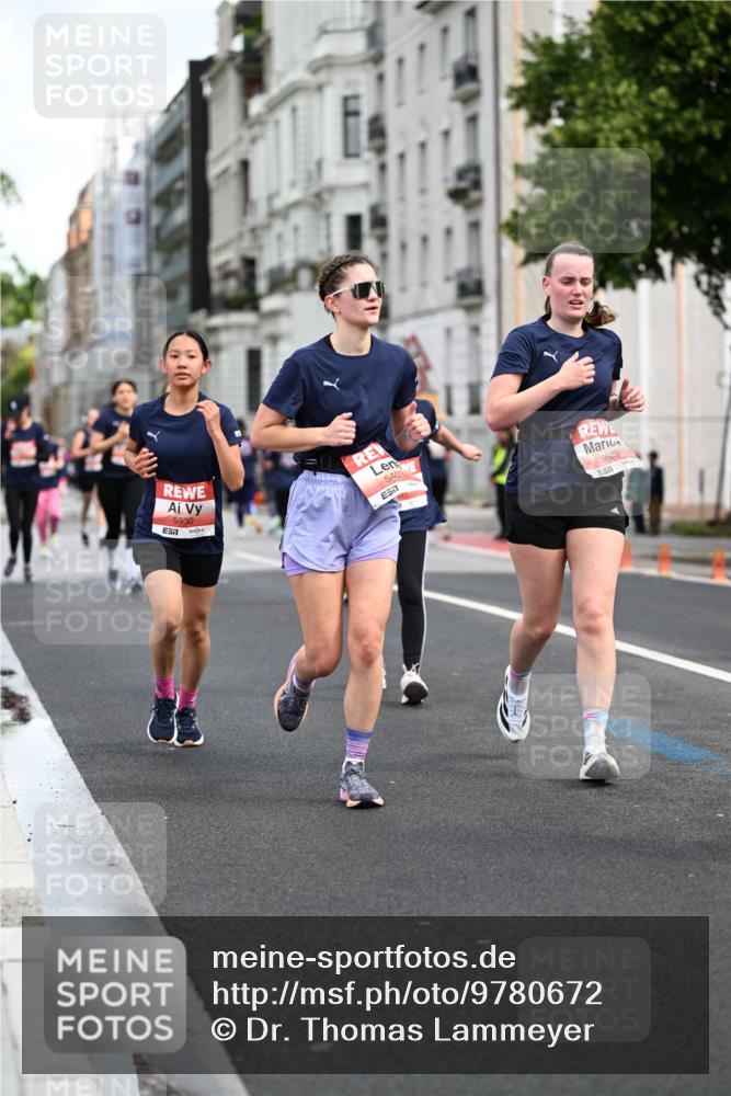 14.06.2026 - REWE Women's Run Dr. Thomas Lammeyer http://msf.ph/oto/9780672 14.06.2026 10:49:23 Laufen 5930, 5403, 57, 5603, 557 meine-sportfotos.de
