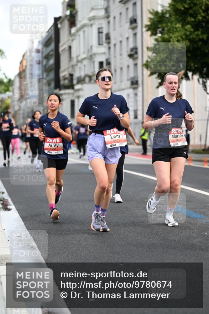 14.06.2026 - REWE Women's Run Dr. Thomas Lammeyer http://msf.ph/oto/9780674 14.06.2026 10:49:24 Laufen 5930, 5403, 5603 meine-sportfotos.de