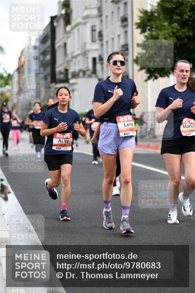 14.06.2026 - REWE Women's Run Dr. Thomas Lammeyer http://msf.ph/oto/9780683 14.06.2026 10:49:24 Laufen 5930, 5403, 7, 5603 meine-sportfotos.de