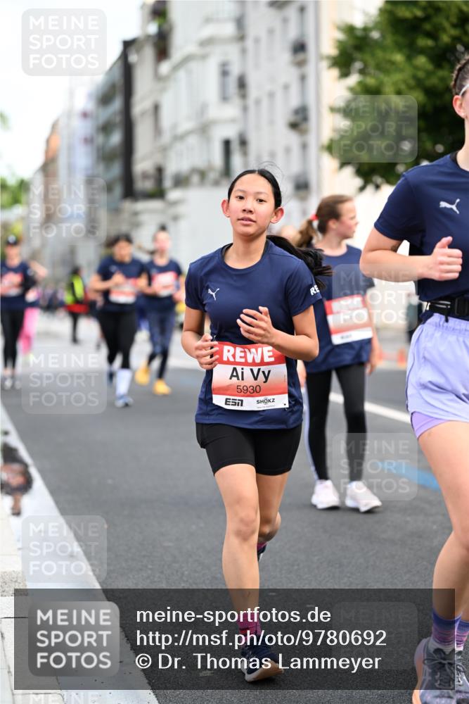14.06.2026 - REWE Women's Run Dr. Thomas Lammeyer http://msf.ph/oto/9780692 14.06.2026 10:49:25 Laufen 5930, 7 meine-sportfotos.de
