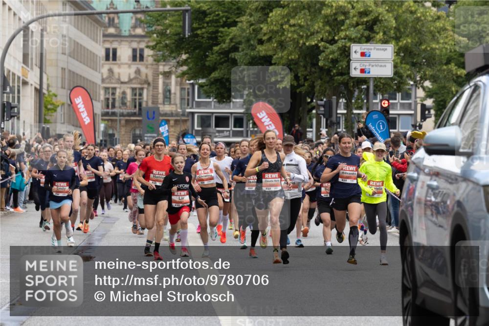 14.06.2026 - REWE Women's Run Michael Strokosch http://msf.ph/oto/9780706 14.06.2026 10:30:43 Laufen  meine-sportfotos.de