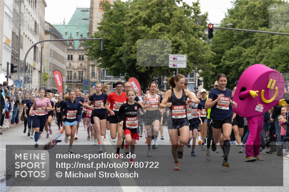 14.06.2026 - REWE Women's Run Michael Strokosch http://msf.ph/oto/9780722 14.06.2026 10:30:45 Laufen 5091, 7, 5263 meine-sportfotos.de