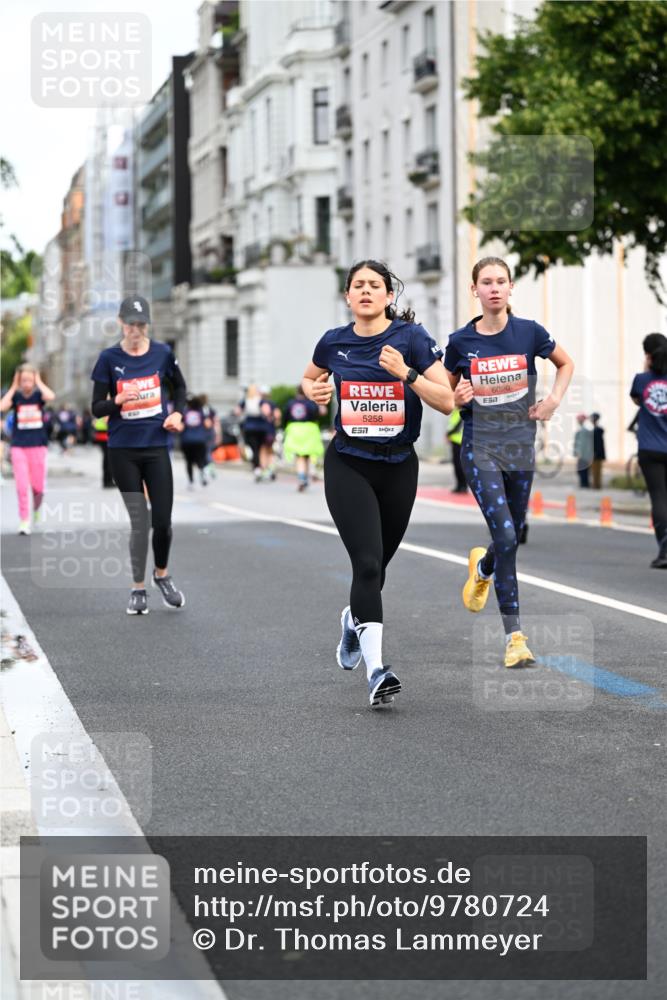 14.06.2026 - REWE Women's Run Dr. Thomas Lammeyer http://msf.ph/oto/9780724 14.06.2026 10:49:28 Laufen 5258, 6020 meine-sportfotos.de