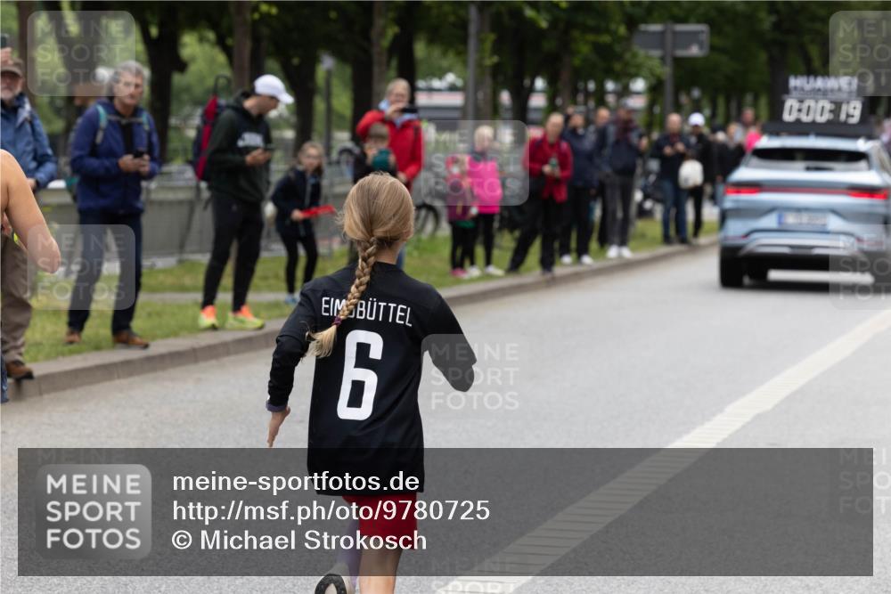 14.06.2026 - REWE Women's Run Michael Strokosch http://msf.ph/oto/9780725 14.06.2026 10:30:51 Laufen 6, 0, 00, 19 meine-sportfotos.de