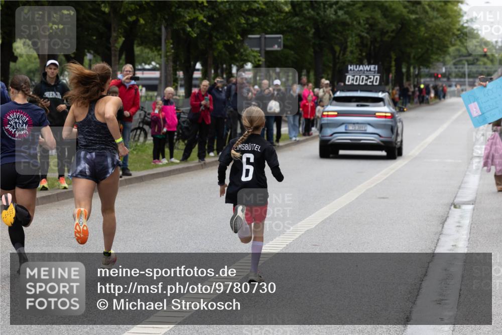14.06.2026 - REWE Women's Run Michael Strokosch http://msf.ph/oto/9780730 14.06.2026 10:30:52 Laufen 6, 0, 00, 20, 6004 meine-sportfotos.de
