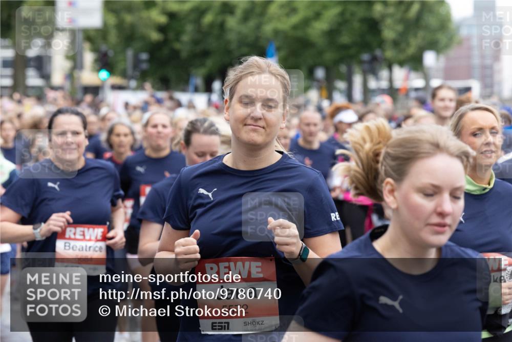 14.06.2026 - REWE Women's Run Michael Strokosch http://msf.ph/oto/9780740 14.06.2026 10:31:11 Laufen 6684, 5572, 57 meine-sportfotos.de