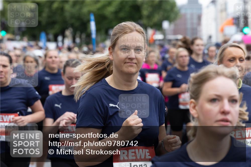 14.06.2026 - REWE Women's Run Michael Strokosch http://msf.ph/oto/9780742 14.06.2026 10:31:11 Laufen 664 meine-sportfotos.de