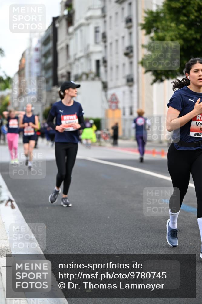 14.06.2026 - REWE Women's Run Dr. Thomas Lammeyer http://msf.ph/oto/9780745 14.06.2026 10:49:29 Laufen 5, 7 meine-sportfotos.de