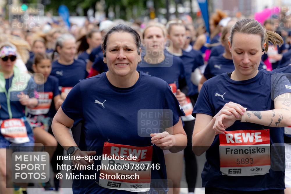 14.06.2026 - REWE Women's Run Michael Strokosch http://msf.ph/oto/9780746 14.06.2026 10:31:12 Laufen 5684, 5893 meine-sportfotos.de