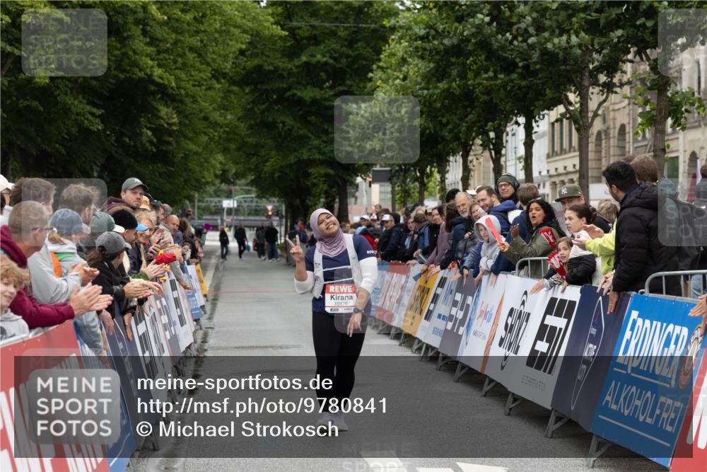 14.06.2026 - REWE Women's Run Michael Strokosch http://msf.ph/oto/9780841 14.06.2026 10:37:42 Laufen 10176 meine-sportfotos.de