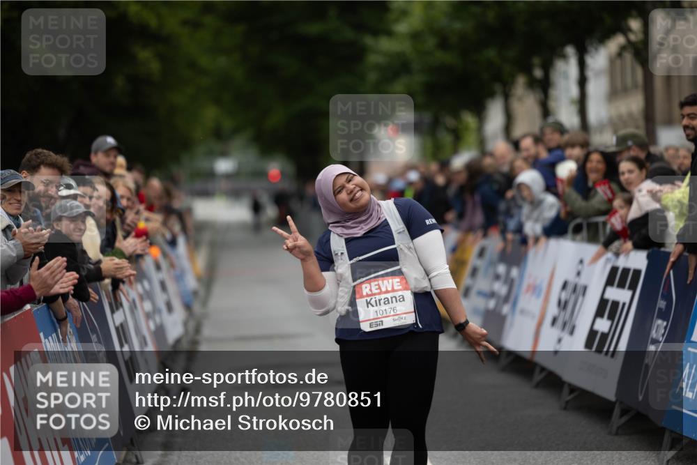 14.06.2026 - REWE Women's Run Michael Strokosch http://msf.ph/oto/9780851 14.06.2026 10:37:46 Laufen 10176, 7 meine-sportfotos.de
