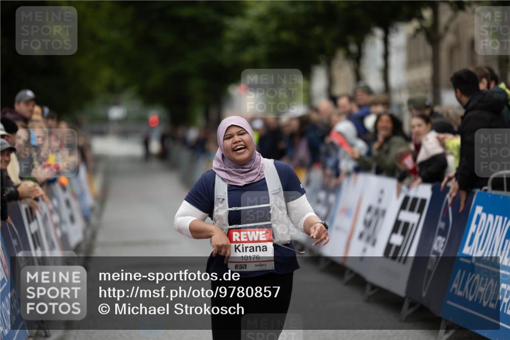 14.06.2026 - REWE Women's Run Michael Strokosch http://msf.ph/oto/9780857 14.06.2026 10:37:47 Laufen 10176 meine-sportfotos.de