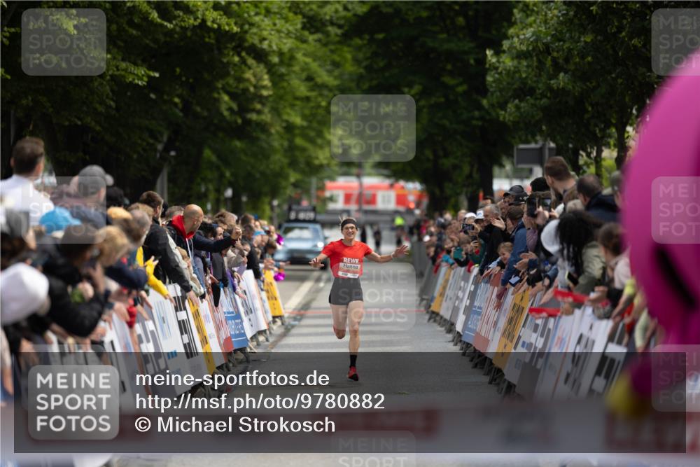 14.06.2026 - REWE Women's Run Michael Strokosch http://msf.ph/oto/9780882 14.06.2026 10:48:41 Laufen  meine-sportfotos.de