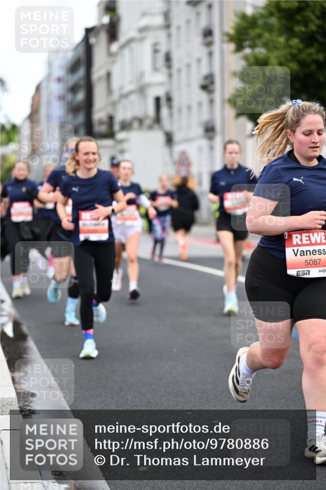 14.06.2026 - REWE Women's Run Dr. Thomas Lammeyer http://msf.ph/oto/9780886 14.06.2026 10:49:39 Laufen 5087, 61 meine-sportfotos.de