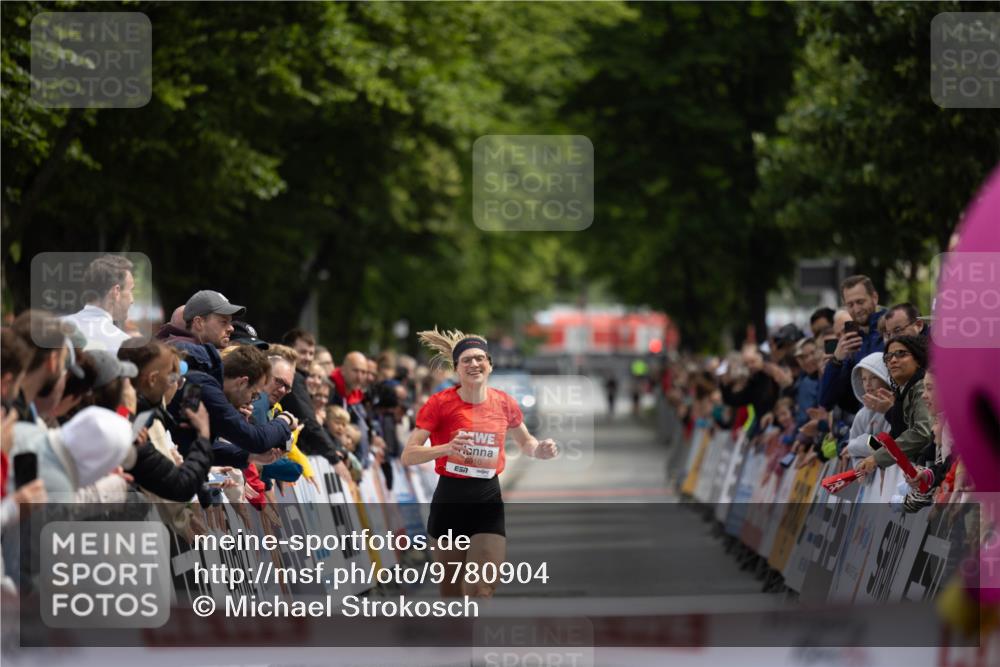 14.06.2026 - REWE Women's Run Michael Strokosch http://msf.ph/oto/9780904 14.06.2026 10:48:44 Laufen 5910 meine-sportfotos.de