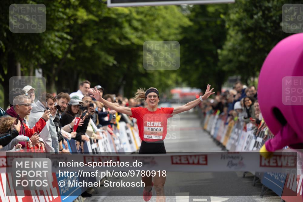 14.06.2026 - REWE Women's Run Michael Strokosch http://msf.ph/oto/9780918 14.06.2026 10:48:46 Laufen 5910, 57 meine-sportfotos.de
