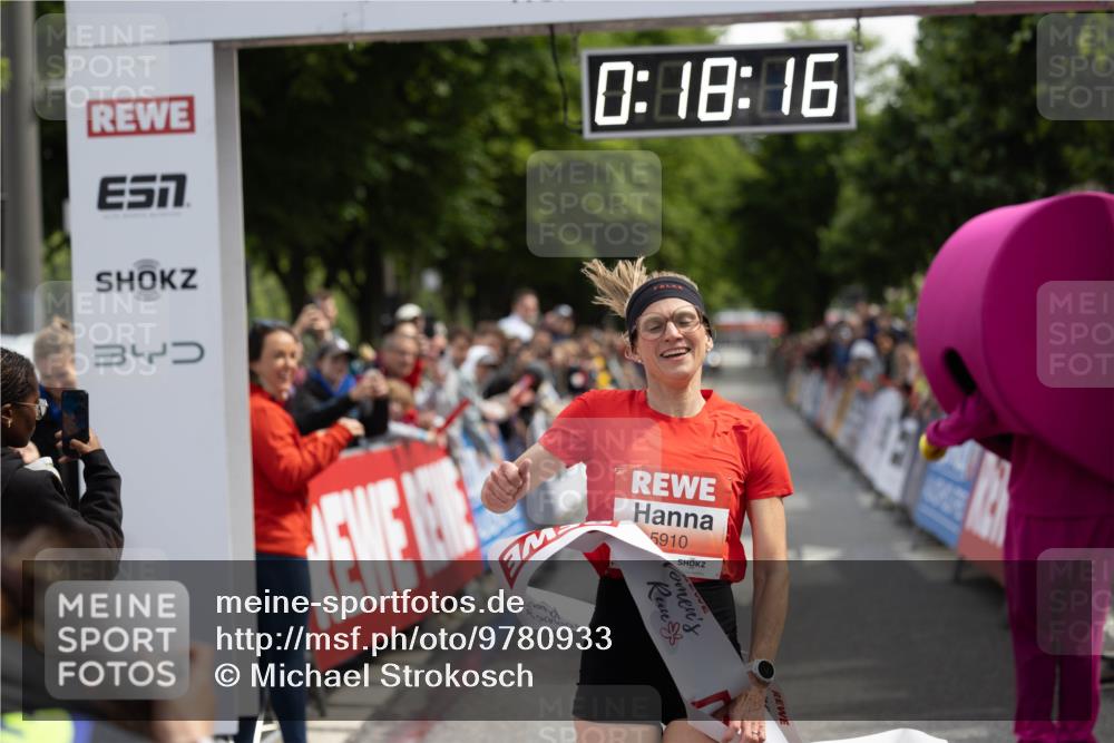 14.06.2026 - REWE Women's Run Michael Strokosch http://msf.ph/oto/9780933 14.06.2026 10:48:48 Laufen 4, 0, 18, 16, 5910 meine-sportfotos.de