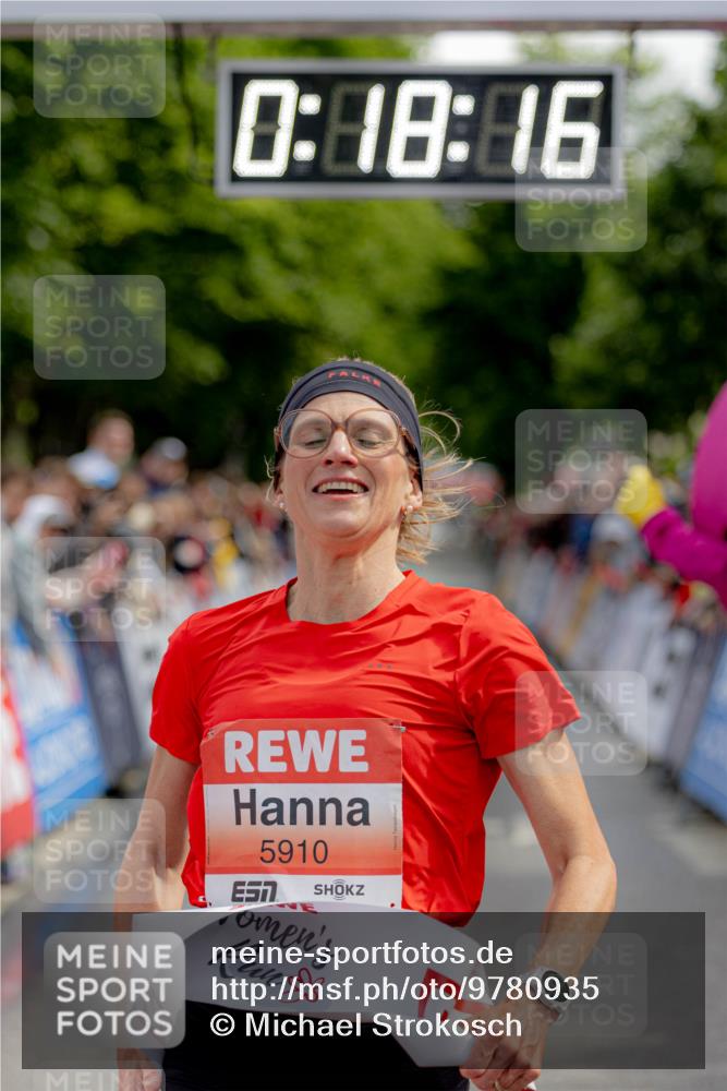 14.06.2026 - REWE Women's Run Michael Strokosch http://msf.ph/oto/9780935 14.06.2026 10:48:49 Laufen 0, 18, 16, 5910, 7 meine-sportfotos.de
