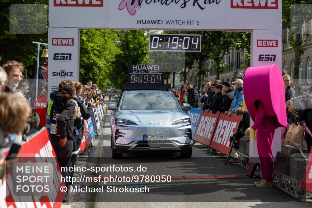 14.06.2026 - REWE Women's Run Michael Strokosch http://msf.ph/oto/9780950 14.06.2026 10:49:36 Laufen 5, 0, 09, 04, 57, 2, 8, 88, 88, 389 meine-sportfotos.de
