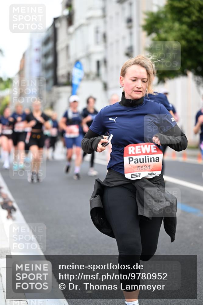 14.06.2026 - REWE Women's Run Dr. Thomas Lammeyer http://msf.ph/oto/9780952 14.06.2026 10:49:42 Laufen 5824, 57 meine-sportfotos.de