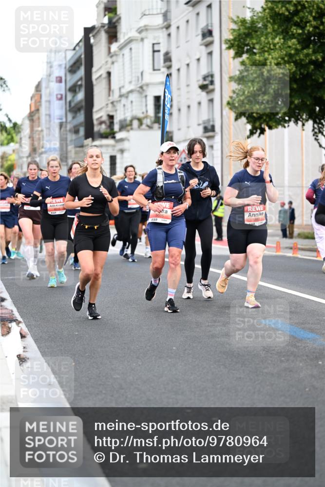 14.06.2026 - REWE Women's Run Dr. Thomas Lammeyer http://msf.ph/oto/9780964 14.06.2026 10:49:44 Laufen 5883, 5025, 57 meine-sportfotos.de
