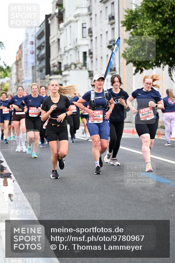 14.06.2026 - REWE Women's Run Dr. Thomas Lammeyer http://msf.ph/oto/9780967 14.06.2026 10:49:44 Laufen 6015, 5025, 5883 meine-sportfotos.de