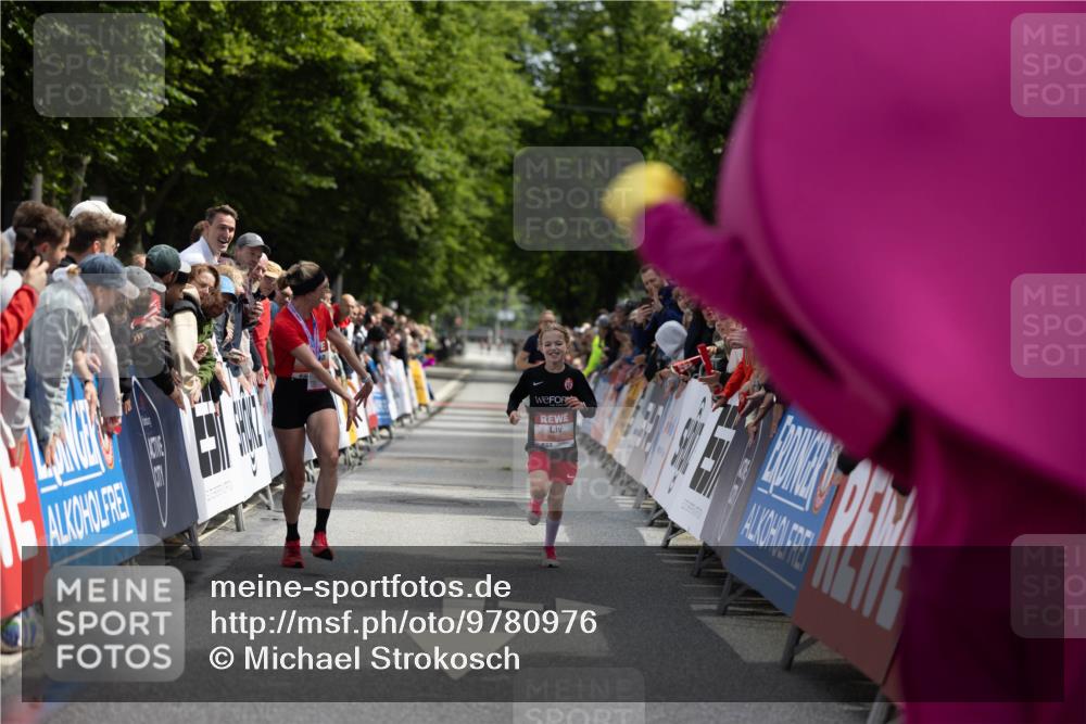 14.06.2026 - REWE Women's Run Michael Strokosch http://msf.ph/oto/9780976 14.06.2026 10:50:14 Laufen  meine-sportfotos.de
