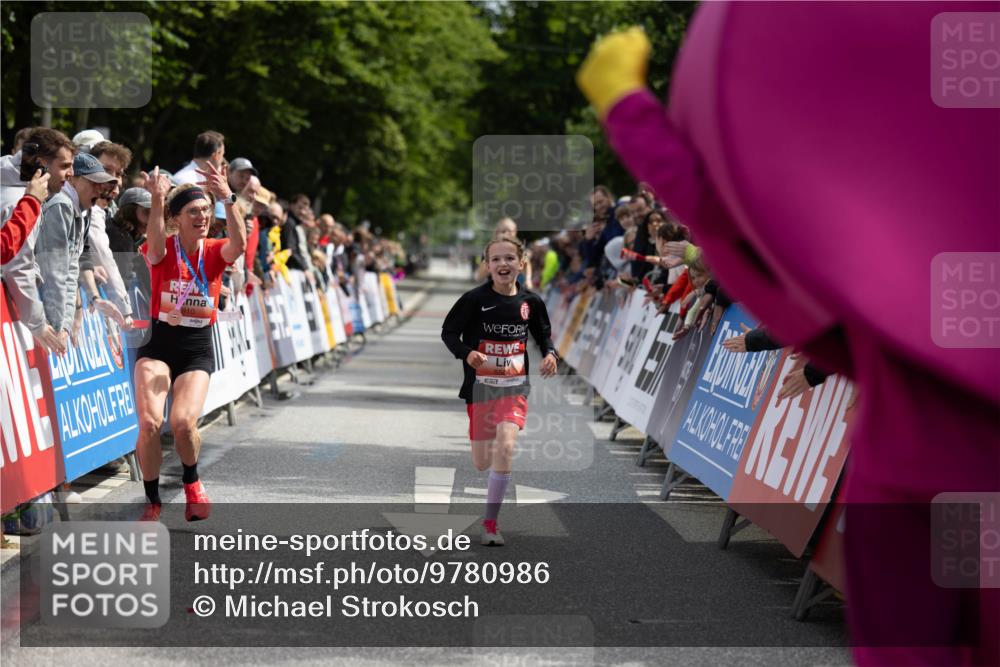 14.06.2026 - REWE Women's Run Michael Strokosch http://msf.ph/oto/9780986 14.06.2026 10:50:15 Laufen 910 meine-sportfotos.de