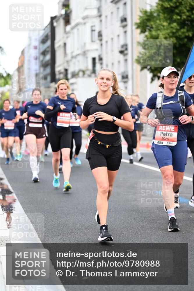 14.06.2026 - REWE Women's Run Dr. Thomas Lammeyer http://msf.ph/oto/9780988 14.06.2026 10:49:45 Laufen 5025, 7 meine-sportfotos.de