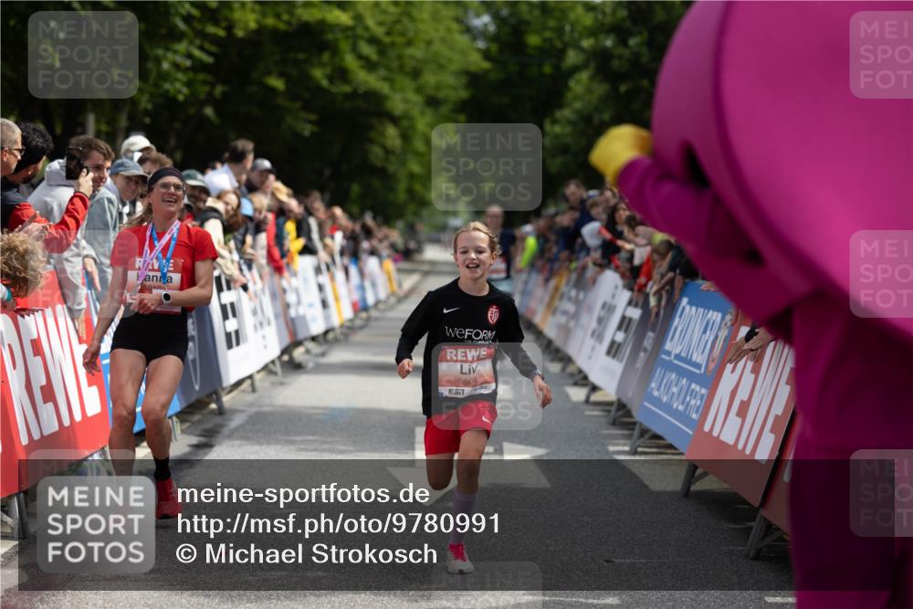 14.06.2026 - REWE Women's Run Michael Strokosch http://msf.ph/oto/9780991 14.06.2026 10:50:16 Laufen 5504 meine-sportfotos.de